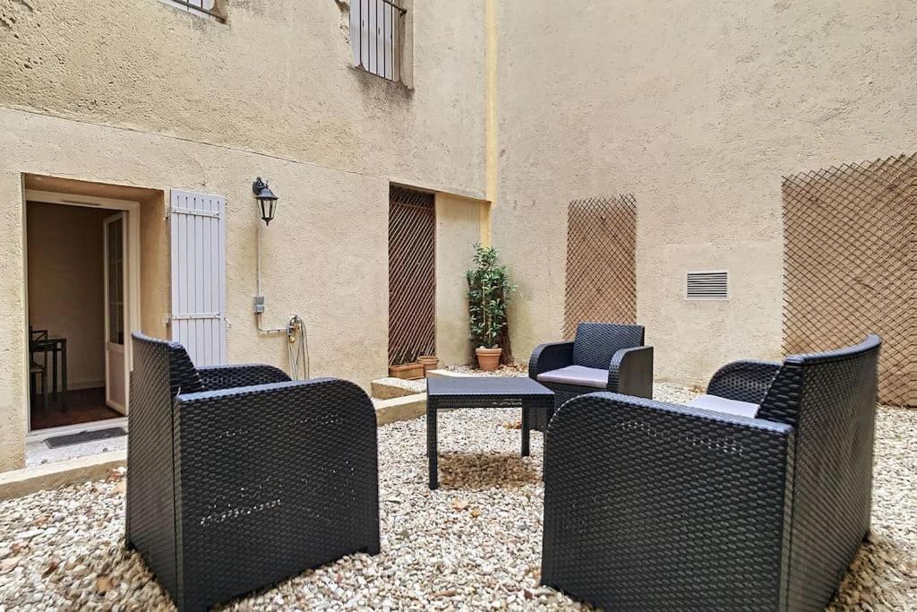 Le Limas - Charme - Wifi - Patio - Rdc Avignon Exterior foto